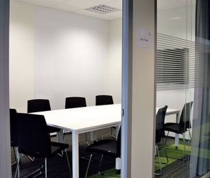 PROJEKT WNĘTRZ POWIERZCHNI BIUROWYCH DLA FIRMY UNIT 4